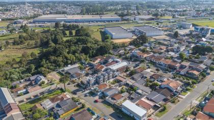 Sobrado amplo e moderno com área gourmet no Sítio Cercado unidade 4!