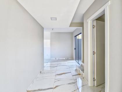 Sobrado amplo e moderno com área gourmet no Sítio Cercado unidade 4!