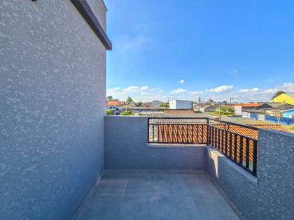 Sobrado amplo e moderno com área gourmet no Sítio Cercado unidade 4!