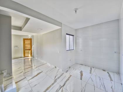 Sobrado amplo e moderno com área gourmet no Sítio Cercado unidade 4!