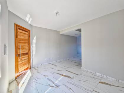 Sobrado amplo e moderno com área gourmet no Sítio Cercado unidade 4!