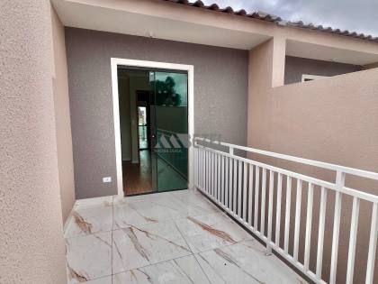 SOBRADO NO VITÓRIA RÉGIA COM TERRAÇO – CURITIBA/PR