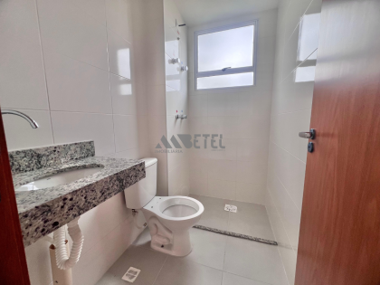 Apartamento novo com sacada, piscina e churrasqueira no CIC