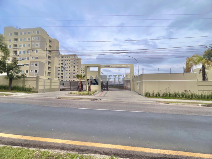 Apartamento novo com sacada, piscina e churrasqueira no CIC