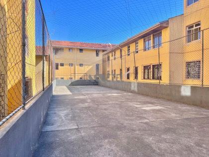 Apartamento térreo com 2 quartos e garagem coberta – CIC, Curitiba