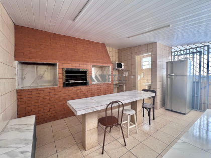 Apartamento térreo com 2 quartos e garagem coberta – CIC, Curitiba