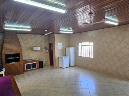 Apartamento térreo com 2 quartos e garagem coberta – CIC, Curitiba