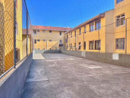 Apartamento térreo com 2 quartos e garagem coberta – CIC, Curitiba