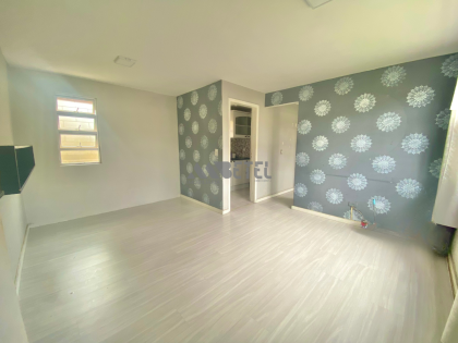 Apartamento térreo com 2 quartos e garagem coberta – CIC, Curitiba