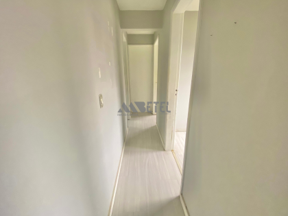Apartamento térreo com 2 quartos e garagem coberta – CIC, Curitiba