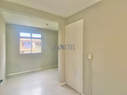 Apartamento térreo com 2 quartos e garagem coberta – CIC, Curitiba