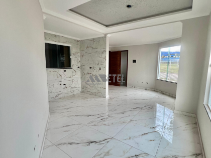 SOBRADO DE ESQUINA – VITÓRIA RÉGIA / CURITIBA