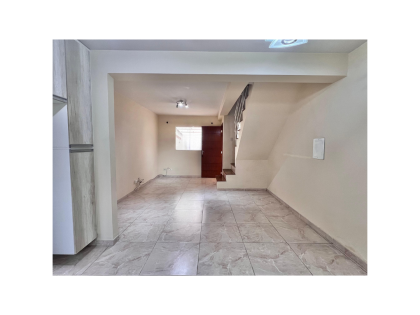 Sobrado para Alugar – Vitória Régia (CIC)