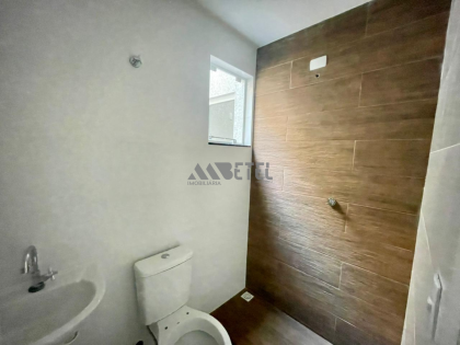 CASA COM ESTRUTURA PARA SOBRADO – TATUQUARA / CURITIBA