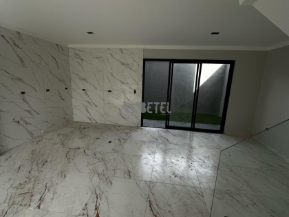 TRIPLEX EM CONDOMÍNIO COM TERRAÇO - XAXIM / CURITIBA