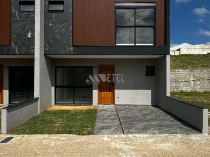 TRIPLEX EM CONDOMÍNIO COM TERRAÇO - XAXIM / CURITIBA