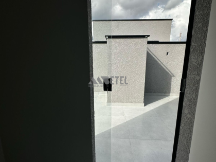 TRIPLEX EM CONDOMÍNIO COM TERRAÇO - XAXIM / CURITIBA