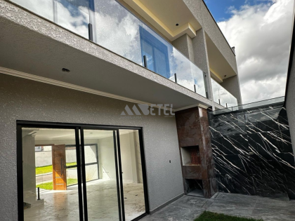 TRIPLEX EM CONDOMÍNIO COM TERRAÇO - XAXIM / CURITIBA