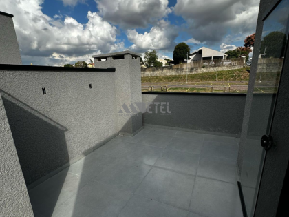 TRIPLEX EM CONDOMÍNIO COM TERRAÇO - XAXIM / CURITIBA