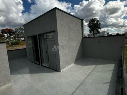 TRIPLEX EM CONDOMÍNIO COM TERRAÇO - XAXIM / CURITIBA