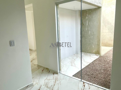 SOBRADO EM CONDOMÍNIO COM 3 QUARTOS – VITÓRIA RÉGIA / CURITIBA