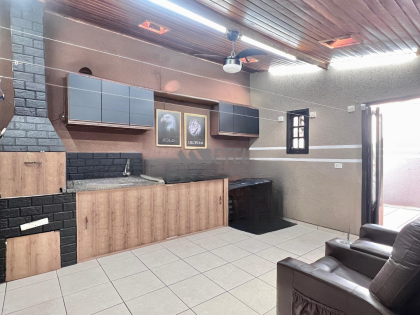 CASA COM 2 QUARTOS – VITÓRIA RÉGIA / CURITIBA