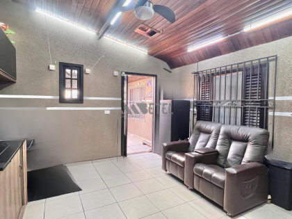 CASA COM 2 QUARTOS – VITÓRIA RÉGIA / CURITIBA