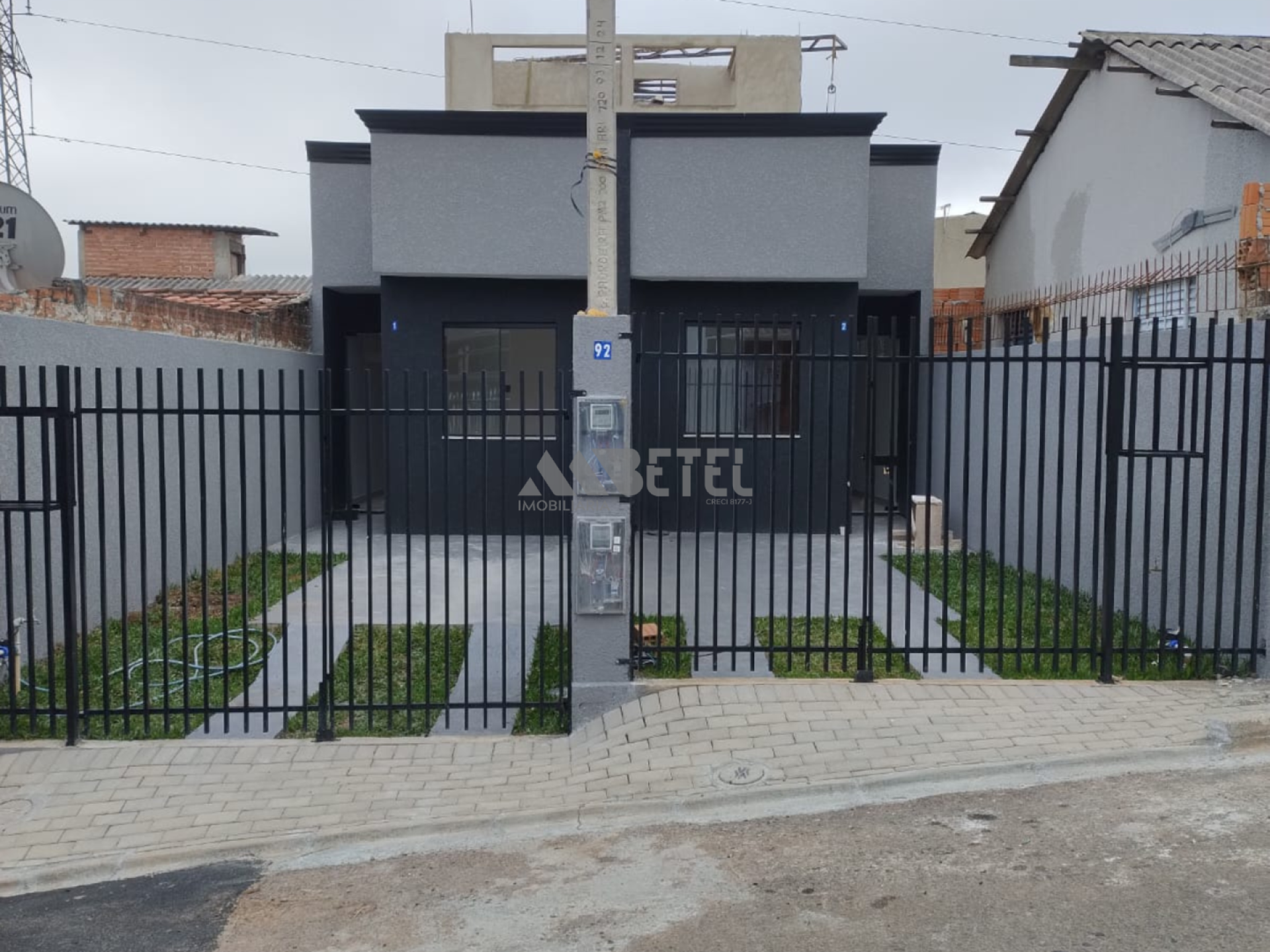 IMPERDÍVEL – CASA COM 2 QUARTOS NO TATUQUARA!