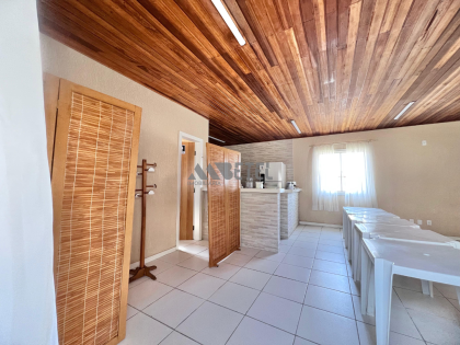 APARTAMENTO SEMI NOVO COM 2 QUARTOS – FAZENDINHA / CURITIBA