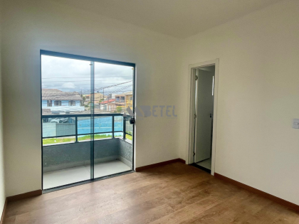 SOBRADO DE ESQUINA COM 3 QUARTOS – SÍTIO CERCADO / CURITIBA