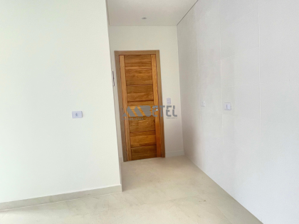 SOBRADO DE ESQUINA COM 3 QUARTOS – SÍTIO CERCADO / CURITIBA