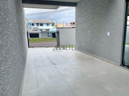 SOBRADO DE ESQUINA COM 3 QUARTOS – SÍTIO CERCADO / CURITIBA