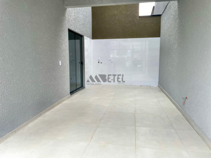 SOBRADO DE ESQUINA COM 3 QUARTOS – SÍTIO CERCADO / CURITIBA