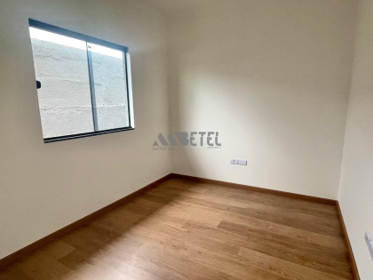 SOBRADO COM 3 QUARTOS – SÍTIO CERCADO / CURITIBA