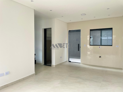 SOBRADO COM 3 QUARTOS – SÍTIO CERCADO / CURITIBA