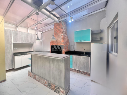 Sobrado Semi Mobiliado para locação – Vitória Régia / Curitiba