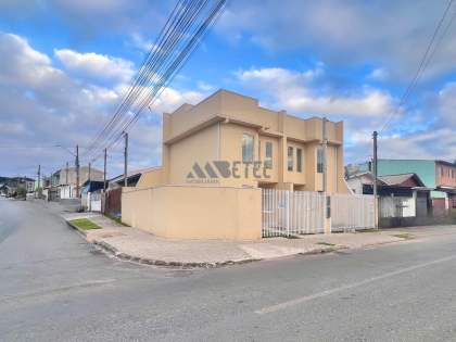 LINDO SOBRADO DE ESQUINA COM 2 QUARTOS – TATUQUARA / CURITIBA