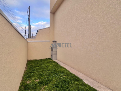 LINDO SOBRADO DE ESQUINA COM 2 QUARTOS – TATUQUARA / CURITIBA