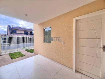 LINDO SOBRADO DE ESQUINA COM 2 QUARTOS – TATUQUARA / CURITIBA