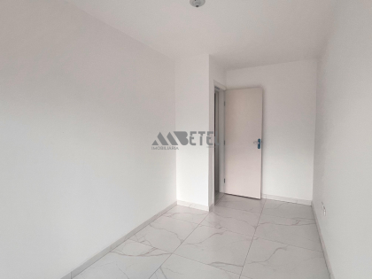 LINDO SOBRADO DE ESQUINA COM 2 QUARTOS – TATUQUARA / CURITIBA