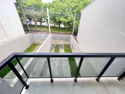 LINDO SOBRADO COM 3 QUARTOS - TATUQUARA / CURITIBA