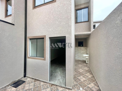 LINDO SOBRADO COM 3 QUARTOS - TATUQUARA / CURITIBA