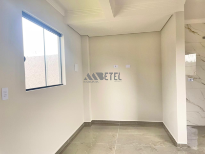 SOBRADO DE ESQUINA COM 2 QUARTOS – CAMPO DE SANTANA / CURITIBA