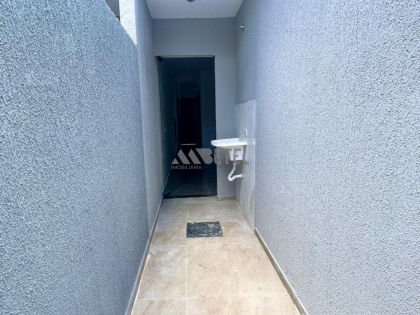 CASA MODERNA COM 2 QUARTOS – TATUQUARA / CURITIBA