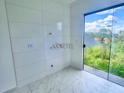 LINDA CASA EM CONDOMÍNIO COM 2 QUARTOS – CAMPO DE SANTANA