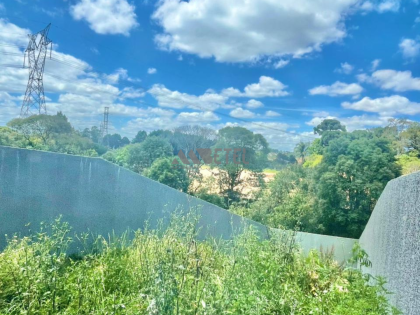 LINDA CASA EM CONDOMÍNIO COM 2 QUARTOS – CAMPO DE SANTANA