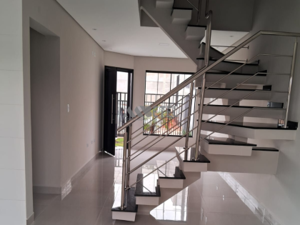 SOBRADO COM 3 QUARTOS - ALTO PADRÃO NA FAZENDA RIO GRANDE