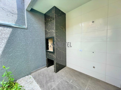 CASA MODERNA COM 3 QUARTOS E CHURRASQUEIRA – FAZENDA RIO GRANDE / PR