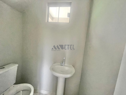 SOBRADO EM CONDOMÍNIO – 2 QUARTOS NO VITÓRIA RÉGIA – CURITIBA