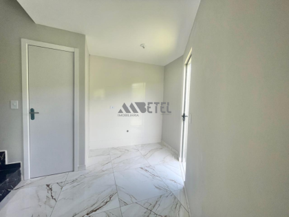 SOBRADO EM CONDOMÍNIO – 2 QUARTOS NO VITÓRIA RÉGIA – CURITIBA